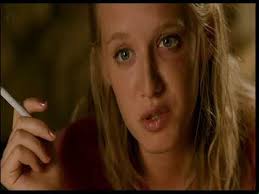 It stars catherine deneuve, juliette binoche, ethan hawke, ludivine sagnier, clémentine grenier, manon clavel, alain libolt, christian crahay and roger van hool. Swimming Pool 2003 Trailer Ludivine Sagnier Youtube