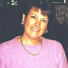 Lynne Farrar's Instagram, Twitter & Facebook