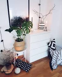 Wir Zeigen Die Genialsten Ideen Wie Sie Aus 08 15 Ikea Mobeln Individuelle Interior Highlights Zaubern Hier Geht Es Zu Den Zehn Be Ikea Hacks Ikea Ikea Ideen