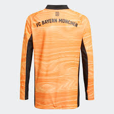 From the start of the 2021/22 season, bayern münchen will don their iconic red jerseys with five commemorative stars, instead of four. Adidas Bayern Munich Kids Ls Goalkeeper Home Shirt 2021 22 Gr0479 Footy Com