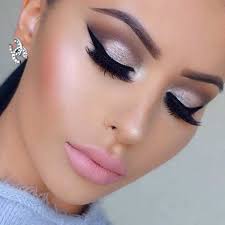 Beauty • best beauty products • makeup • makeup tips • summer makeup. Wedding Guest Makeup Howtowear Fashion