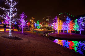105 decorating ideas for the most festive christmas ever. 12 Free Or Cheap Places To See Christmas Lights In Dfw Dallas On The Cheap