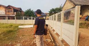 Berikut dibawah ini adalah contoh model pintu pagar brc Harga Pagar Brc Dan Tiang Terbaru 2021 Per Meter Material Konstruksi