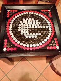 Bottle Cap Table So Cute You Could Make Any Team Logo You Want Capsule De Biere Biere