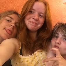 Hannah-Hindley ਪ੍ਰੋਫ਼ਾਈਲਾਂ