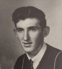 Leslie Moffatt's Instagram, Twitter & Facebook