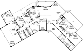 These homes offer an enhanced level of flexibility and convenience for those looking to build a home that features long term livability for the entire family. Ranch Style House Plan 5 Beds 3 5 Baths 3821 Sq Ft Plan 60 480 Houseplans Com