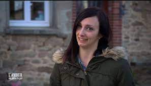 Patrice (52 ans) est un des nouveaux candidats de l'amour est dans le pré 2017. Avis Emilie De L Amour Est Dans Le Pre 2017 Avec Sebastien Elle Enerve Nouveautes Tele Com
