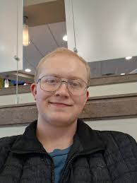 Hey guys, looking for a job this semester?? I gotchu. Activated Insights is  where you wanna be. It is a call center but we do super simple surveys. Why  is it convenient