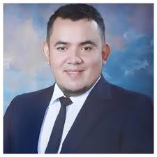 La voz de los profesionales respalda su formación en la UGB