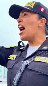 Escuela de Policía San Bartolo 2024: Graduación y Nuevos Aspirantes