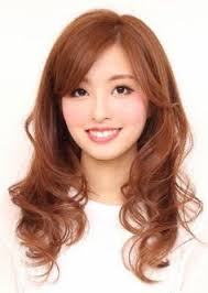 乾かすだけで ふんわり巻き髪がよみがえるマイナスイオンウォームパーマ カットスタジオ らぶのヘアスタイル パーマ 巻き髪 ヘアスタイル