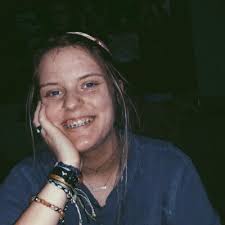 shelby dyer (@shelbthompson_)