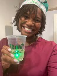 Any married women in Charlotte NC or surrounding area add me. I need more  married friends to connect with thanks :)