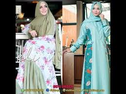 Check spelling or type a new query. Model Gamis Corak Bunga Kombinasi Polos Model Pakaian Remaja Wanita Model Pakaian Model Pakaian Hijab