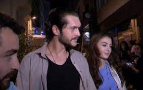 Comparte, subcribete y apoyanos con un like. Aras Bulut Iynemli Y Novia Compartida 2021