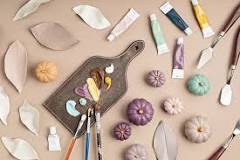 Can you paint air dry clay before it dries?