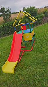 Wir Haben Ein Neues Quadro Klettergerust Fur Die Madels Im Garten Hier Mal Ein Foto Ohne Die Beiden Hier Fehlt Noch Das Stoffdach Playroom Park Slide Park