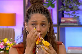 Globo rompe silêncio após denúncia de Taís Araújo