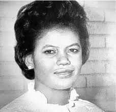 Ruthie Fair's Instagram, Twitter & Facebook