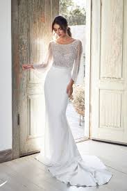 This listing is for the rosalyn topper only, all other dresses, tops and skirts are sold separately. The Two Piece Wedding Dress Anna Campbell
