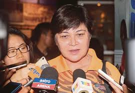 Namun sayang, kelima wanita ini justru banting setir menjadi bintang film panas karena berbagai alasan. Marina Chin Ketuai Badan Khas Gangguan Seksual