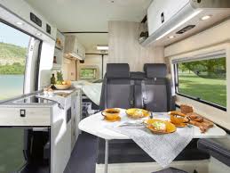 Vos aventures sur la route seront placées sous le signe du confort ! Fourgons Amenages Une Vraie Alternative Aux Camping Cars