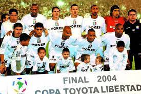 Esta vez fuera de las canchas, ahora se lanzará a la política. La Copa Rota El Video Inedito Que Muestra Como Once Caldas Dano La Libertadores En 2004 La Nacion