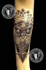 So spielt zum beispiel ein eule tattoo in kombination mit einem totenkopf auf genau diese symbolik . Benten Tattoo Chemnitz Tattoostudio Chemnitz Owl Mandala Tattoo