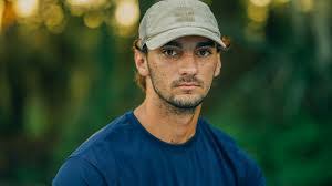 Aaron Lee's Instagram, Twitter & Facebook