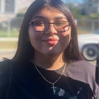 Cynthia Viveros's Instagram, Twitter & Facebook