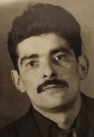 Сутра је мали Спасовдан литија у пола мог родног села а пола села у недељу  св тројице целом стојнику срећне литије јер имам свуда родбине Миланка рођ  живковић ❤️ за стојник