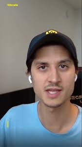 Deondre Pearson's Instagram, Twitter & Facebook