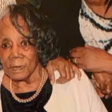 Janell Bailey's Instagram, Twitter & Facebook