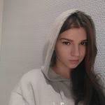 Dawn Lobb's Instagram, Twitter & Facebook