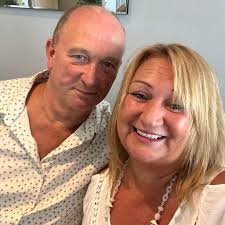 Recommendations for tree surgeons you have used please. I need a quote for  tidying this tree and surrounding bushes. Hadfield area. Thank you in  advance