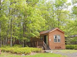 Situated in the mountains, this cabin is 0.1 mi (0.1 km) from lake naomi and within 12 mi (20 km) of pocono raceway and mount airy casino. Poconos Cabin Rentals Log And Rustic Cabins For Rent In The Poconos