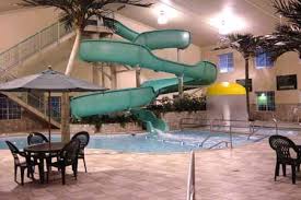 Indoor Wasserrutsche Schone Erganzung Will Dies In Unserem Haus Cdonnelly0926 Pool Houses Luxury Pools Country Inn Suites