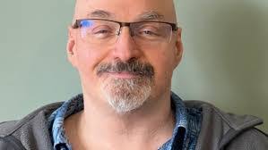 Ross Kerr's Instagram, Twitter & Facebook