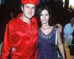 We always hear about courteney cox's friends, but maybe we need to pay more attention to her family. Courteney Cox Daughter Coco Both Look Amazing In Mom S 1998 Dress
