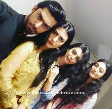 By iman zia | 8 apr, 2019. Sarah Khan Pakistani Actress Family Photos