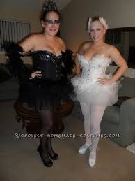 Black And White Swan Halloween Costumes Homemade Black Swan And White Swan Couple Halloween Costumes Couple Halloween Costumes Couple Halloween Costumes