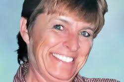 Deanna Langer's Instagram, Twitter & Facebook