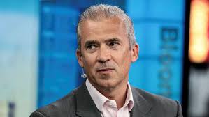 Movers and shakers, November 18