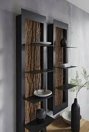 Puristisches Design Kombiniert Mit Echter Baumrinde Lassen Dieses Einzigartige Und Charmante W Rustikale Wandregale Moderne Holzmobel Wohnzimmer Tv Wand Ideen
