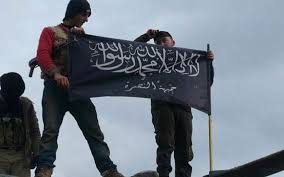 El kaide bağlantılı el nusra cephesi örgütü suriye'nin i̇dlib iline bağlı eriha kentini ele geçirdiklerini duyurdu. Syrian Al Qaeda Fighters Flee Southward Toward Israel Border The Times Of Israel