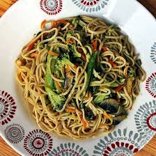 Nouilles Chinoises Sautees Aux Legumes Recette Nouilles Chinoises Nouilles Legumes