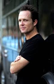 Dean Winters The Allstate Guy Photo Gallery Theberry Dean Winters Winters Eye Candy