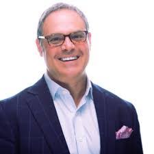 Lisa Quisenberry's Instagram, Twitter & Facebook