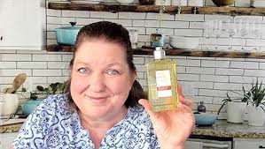 Amazon.com: L'OCCITANE Máscara capilar en gel en crema, tratamiento de  humedad SOS para cabello seco y cuero cabelludo, 1.7 oz. : Belleza y  Cuidado Personal